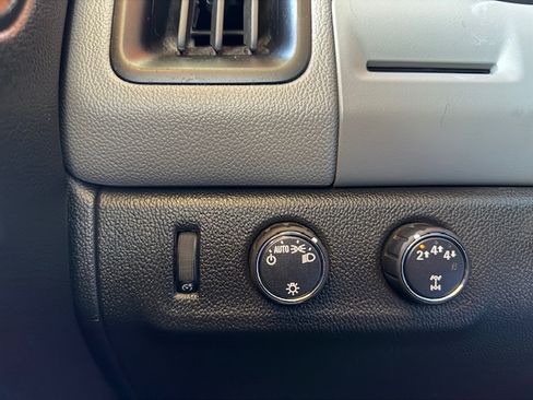 Used 2018 Chevrolet Colorado W/T image 16