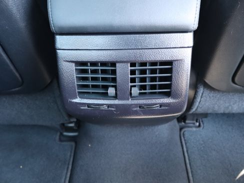 Used 2011 Toyota Avalon Limited FWD image 15
