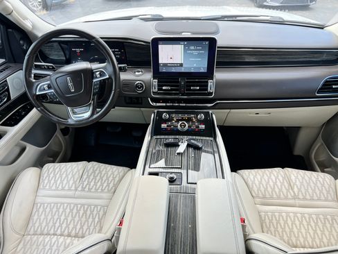 Used 2020 Lincoln Navigator L 4WD Black Label image 3