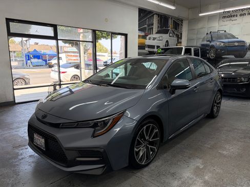 Used 2021 Toyota Corolla SE Sedan w/ Premium Package FWD image 1