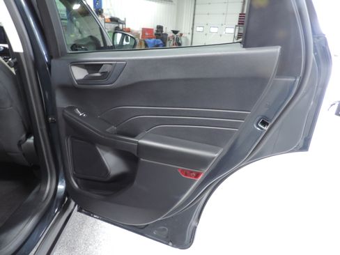 Used 2022 Ford Escape SE image 22