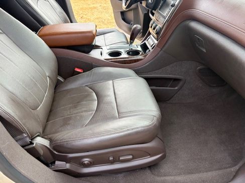 Used 2013 Buick Enclave Leather image 13