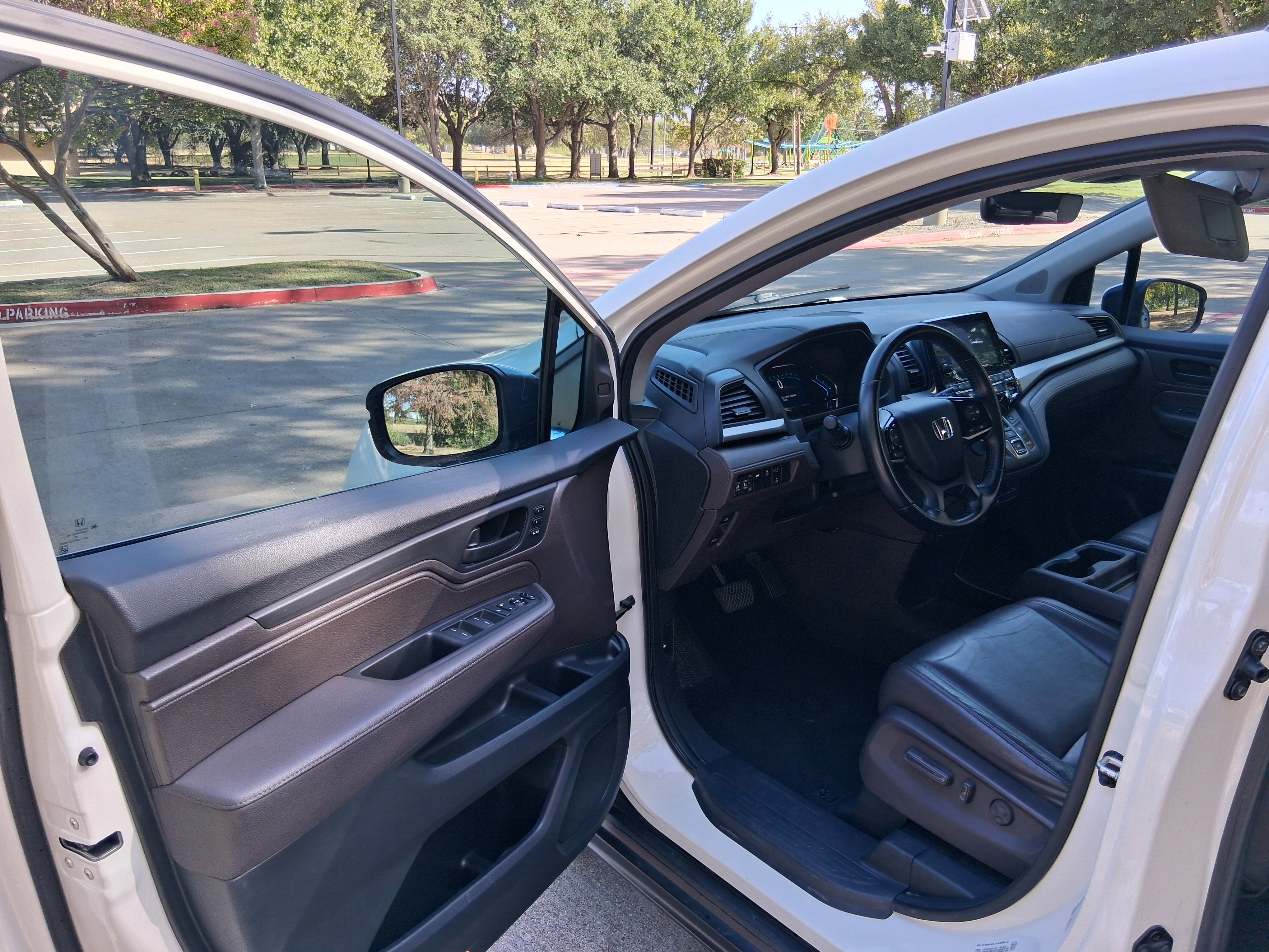 Used 2018 Honda Odyssey EX-L image 8