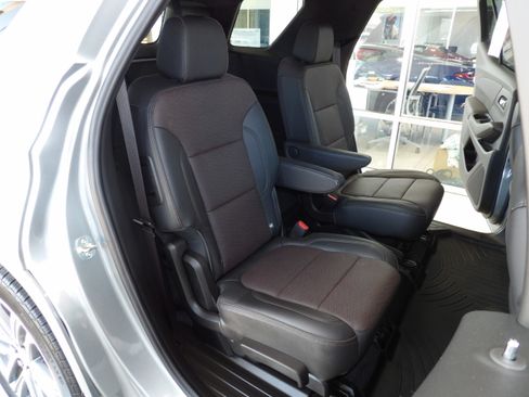 Used 2023 Chevrolet Traverse High Country image 28