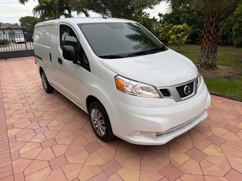 Used 2020 Nissan NV200 SV FWD image 3