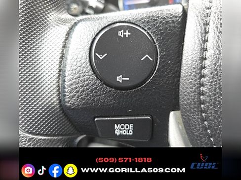 Used 2017 Toyota Corolla image 14