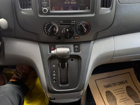 Used 2020 Nissan NV200 SV Van 4D FWD image 11