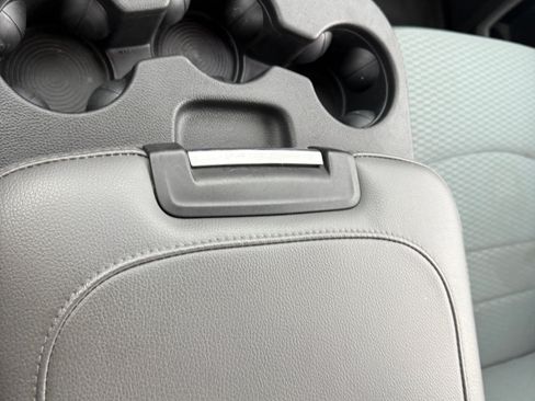 Used 2018 RAM 1500 2WD Regular Cab ST image 13