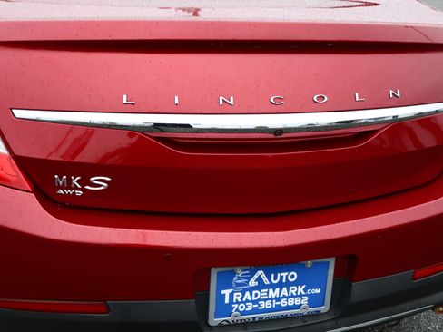 Used 2015 Lincoln MKS Elite image 12