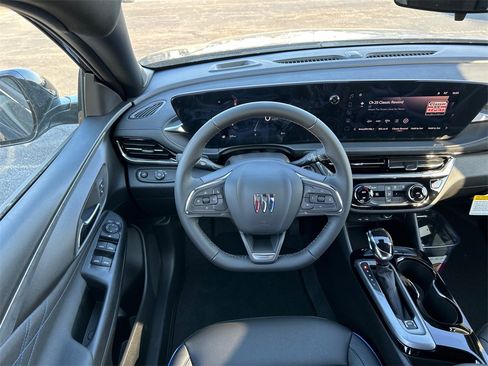 New 2026 Buick Envista Sport Touring image 28