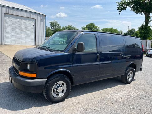 Used 2013 Chevrolet Express 2500 UNAVAIL RWD image 1