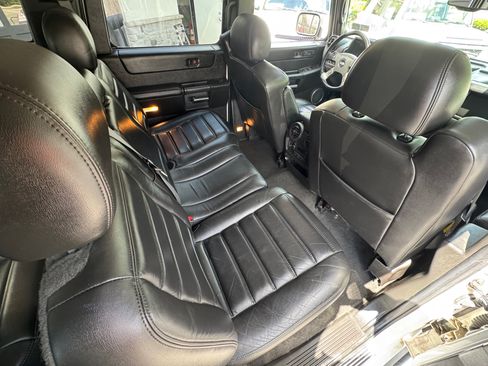 Used 2007 HUMMER H2 image 10