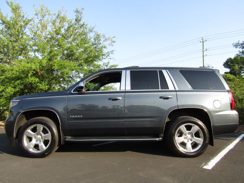 Used 2019 Chevrolet Tahoe Premier RWD image 1