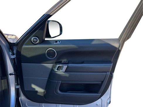 Used 2019 Land Rover Range Rover Sport HSE image 49