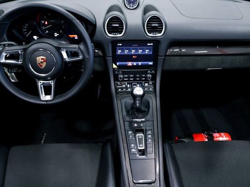 Used 2023 Porsche 718 Boxster Spyder image 26