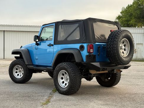 Used 2010 Jeep Wrangler 4WD Sport image 4