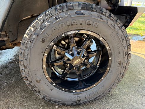 Used 2013 Jeep Wrangler Sport image 3