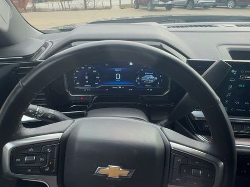 Used 2023 Chevrolet Silverado 1500 LT image 13