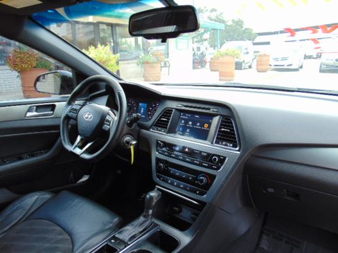 Used 2017 Hyundai Sonata Sport image 27