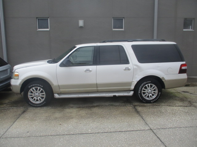 Used 2010 Ford Expedition EL 2WD image 1