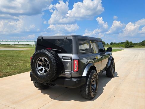 Used 2022 Ford Bronco 4-Door AWD/4WD image 4