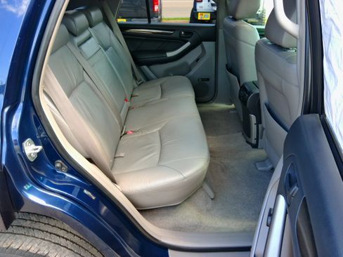 Used 2007 Toyota 4Runner Limited image 27