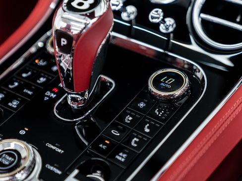 Used 2025 Bentley Continental GTC Speed image 48