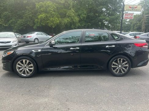 Used 2017 Kia Optima LX FWD image 2