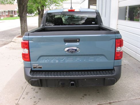 Used 2022 Ford Maverick XLT FWD image 4