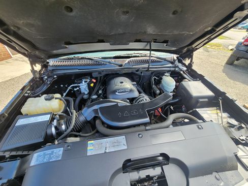 Used 2005 Chevrolet Avalanche LT image 15