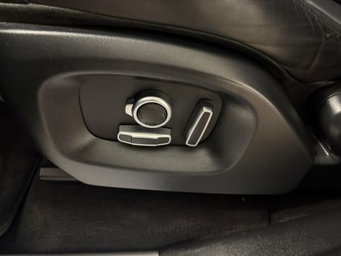 Used 2016 Land Rover Range Rover Sport HSE image 12