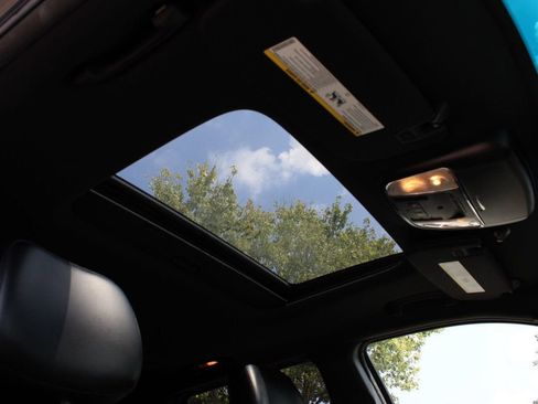 Used 2014 Jeep Grand Cherokee Limited image 29