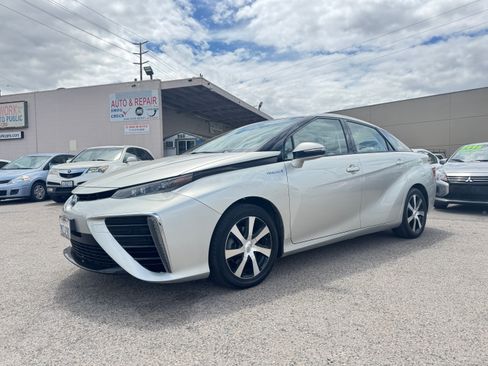 Used 2020 Toyota Mirai UNAVAIL FWD image 3