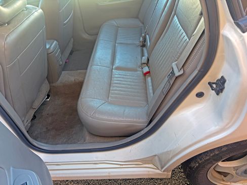 Used 2001 Chevrolet Impala LS image 11