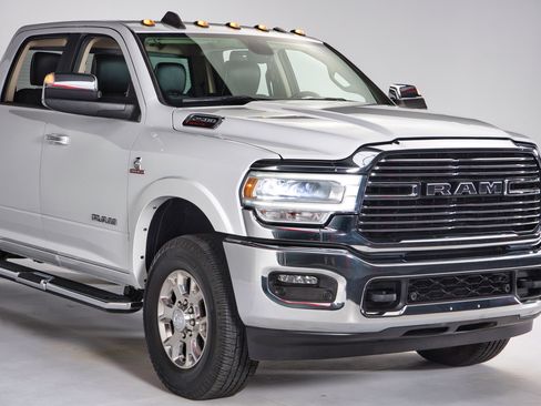 Used 2020 RAM 2500 4x4 Crew Cab Laramie image 18