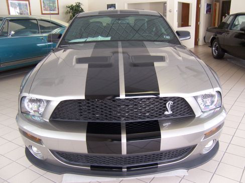 Used 2008 Ford Mustang Shelby GT500 image 3