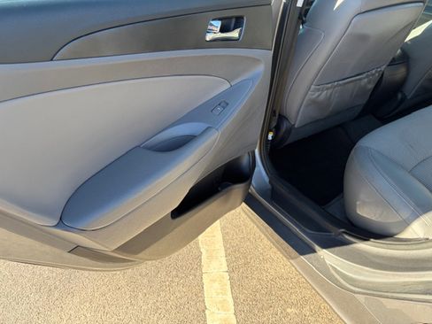 Used 2013 Hyundai Sonata SE image 12
