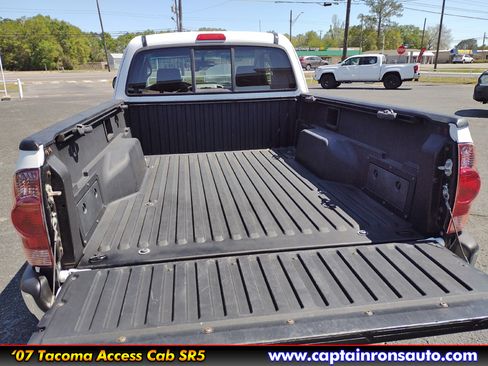 Used 2007 Toyota Tacoma SR5 image 7