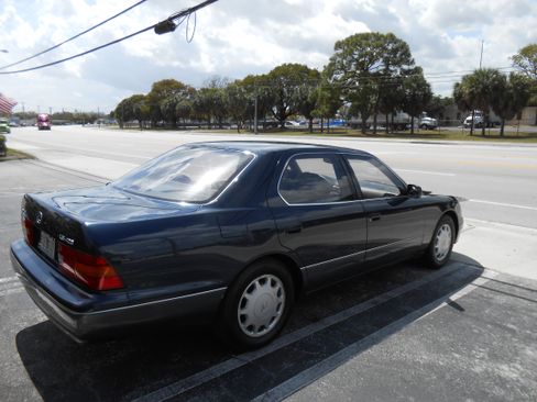 Used 1996 Lexus LS 400 image 7