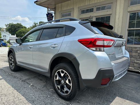 Used 2018 Subaru Crosstrek 2.0i image 3