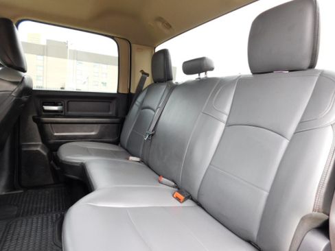 Used 2019 RAM 2500 Tradesman image 21