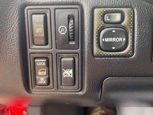 Used 2003 Toyota MR2 Spyder UNAVAIL RWD image 11