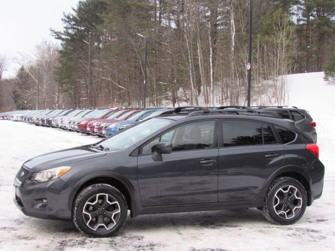 Used 2014 Subaru XV Crosstrek 2.0i Limited image 3