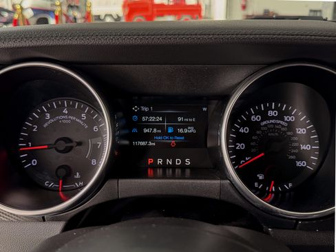 Used 2018 Ford Mustang EcoBoost image 10