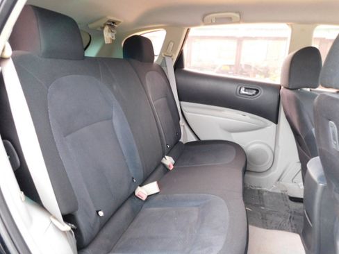 Used 2015 Nissan Rogue Select S image 25