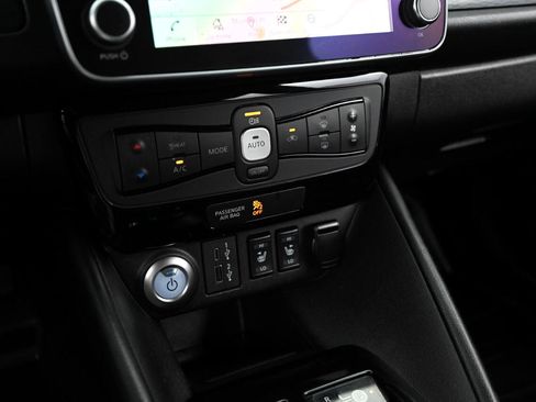 Used 2022 Nissan Leaf SV Plus image 32