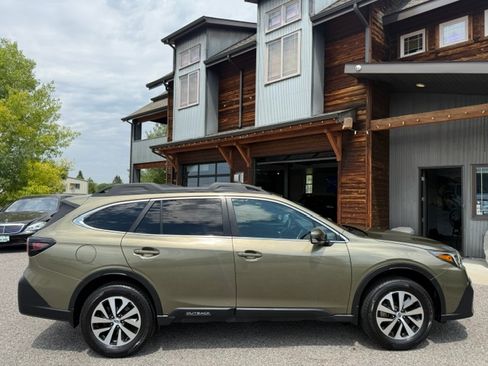 Used 2020 Subaru Outback Premium AWD/4WD image 6