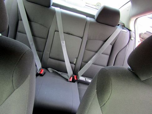 Used 2014 Chevrolet Cruze LT image 22