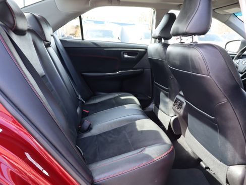 Used 2017 Toyota Camry XSE image 13