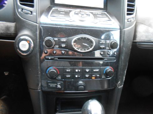 Used 2010 INFINITI FX35 image 15
